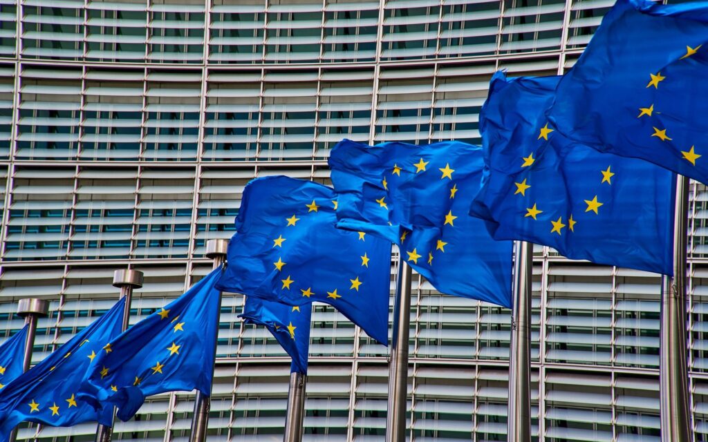 Ο Αντώνης Καραμπατζός και ο Κωνσταντίνος Σαραβάκος αναλύουν την Έκθεση της Ευρωπαϊκής Επιτροπής για τη Δικαιοσύνη